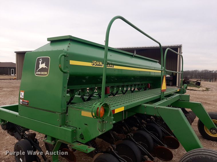 image for item LY9000 John Deere 1560  grain drill