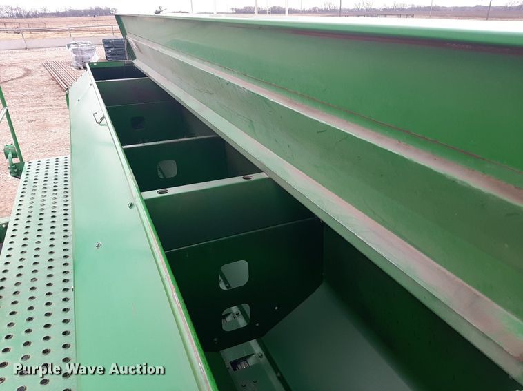 image for item LY9000 John Deere 1560  grain drill