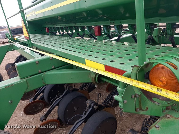 image for item LY9000 John Deere 1560  grain drill