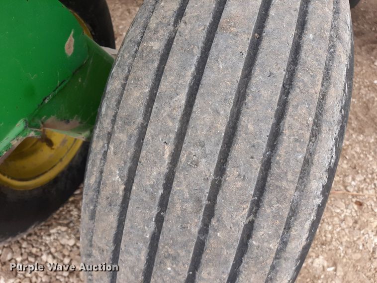 image for item LY9000 John Deere 1560  grain drill