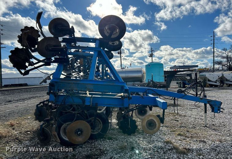 image for item NE9686 DMI Nutri-Placr 4250  NH3 applicator