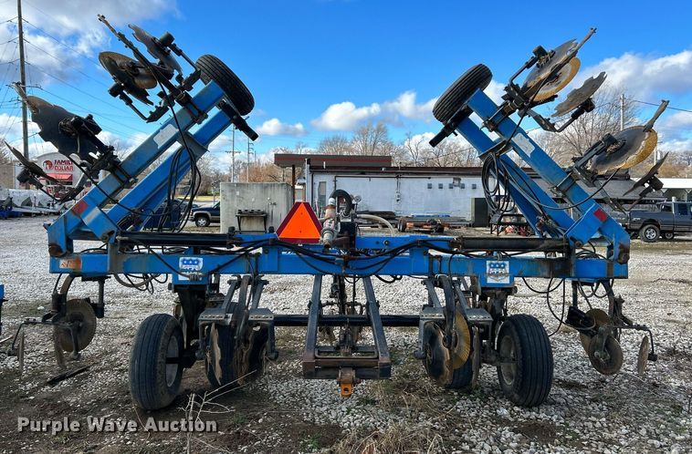 image for item NE9686 DMI Nutri-Placr 4250  NH3 applicator