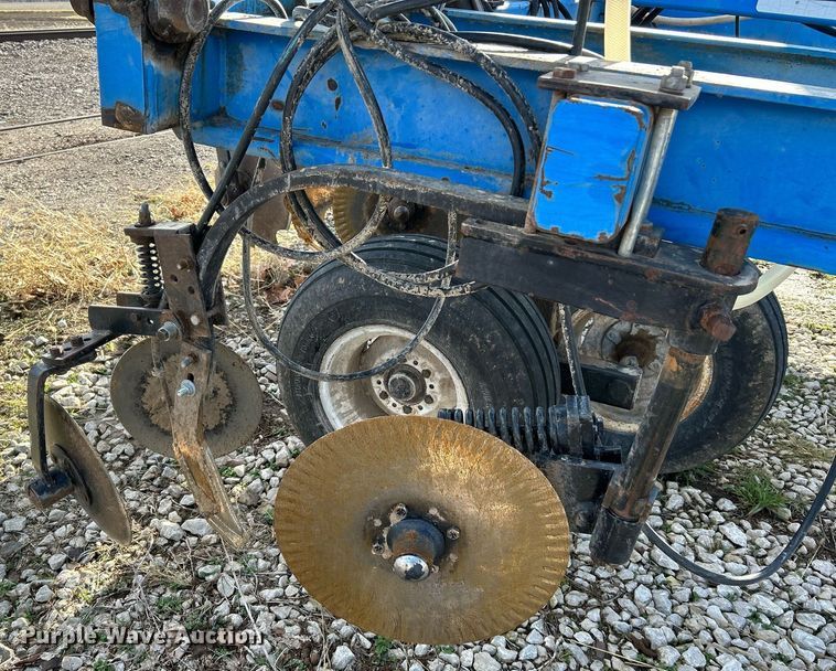 image for item NE9686 DMI Nutri-Placr 4250  NH3 applicator