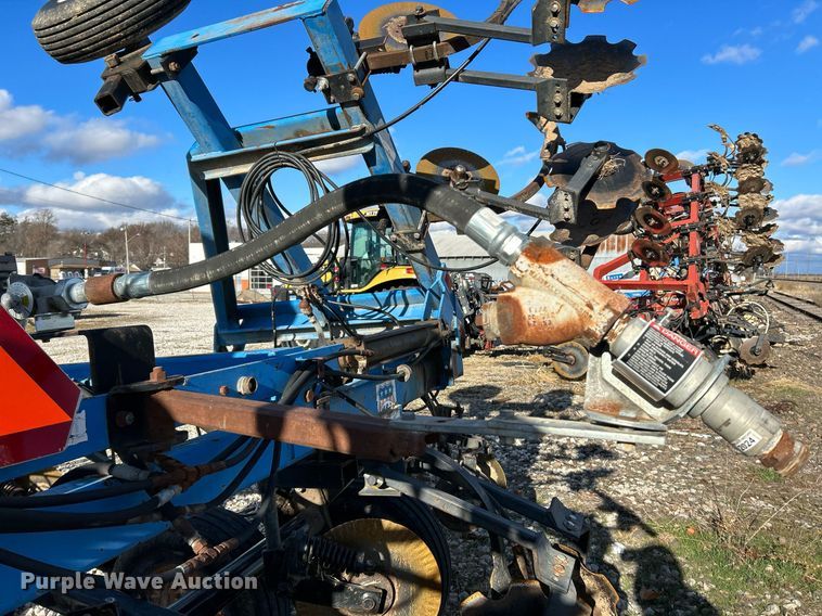 image for item NE9686 DMI Nutri-Placr 4250  NH3 applicator