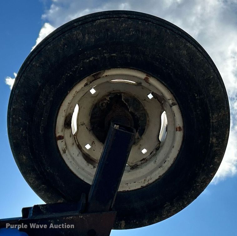 image for item NE9686 DMI Nutri-Placr 4250  NH3 applicator