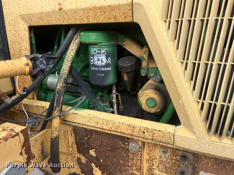 image for item NN9355 1994 John Deere 6400 tractor