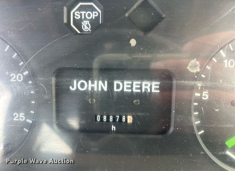 image for item NN9355 1994 John Deere 6400 tractor