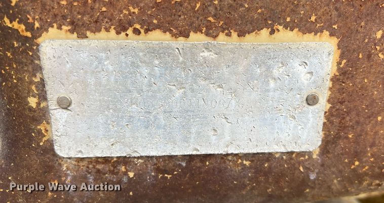 image for item NN9355 1994 John Deere 6400 tractor