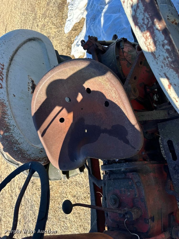 image for item NS9151 Ford 851  MFWD tractor