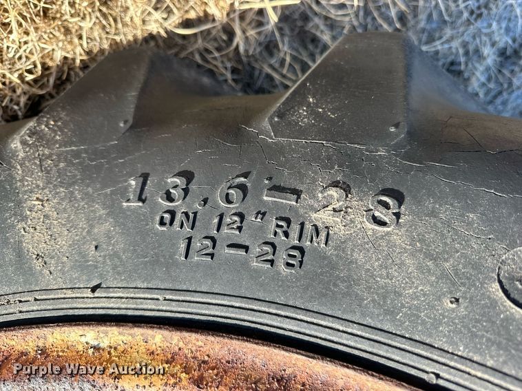 image for item NS9151 Ford 851  MFWD tractor