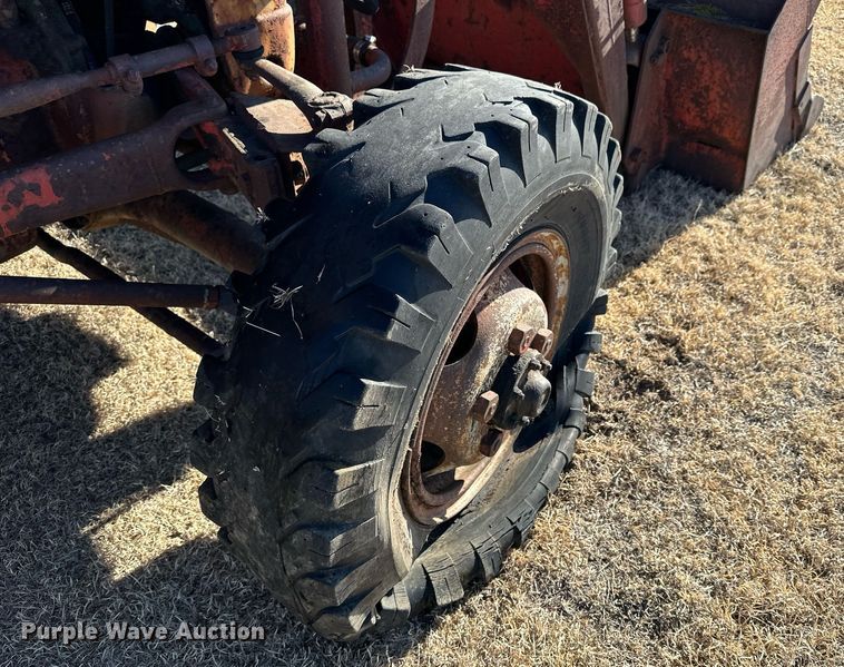 image for item NS9151 Ford 851  MFWD tractor