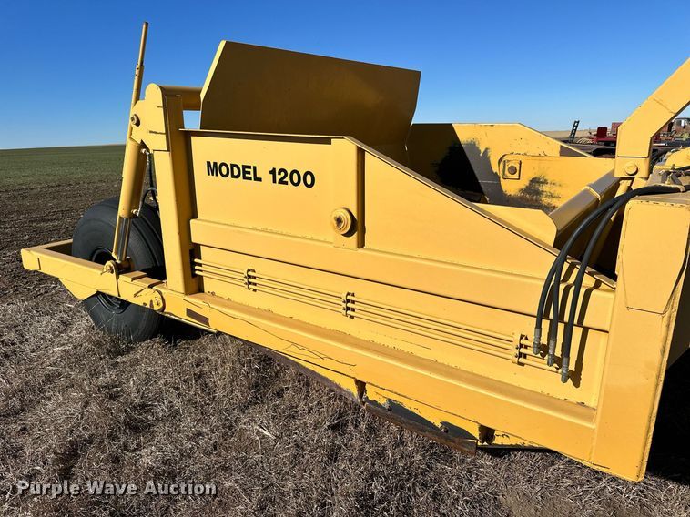 image for item NS9157 Holcomb 1200  scraper