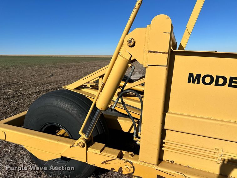 image for item NS9157 Holcomb 1200  scraper