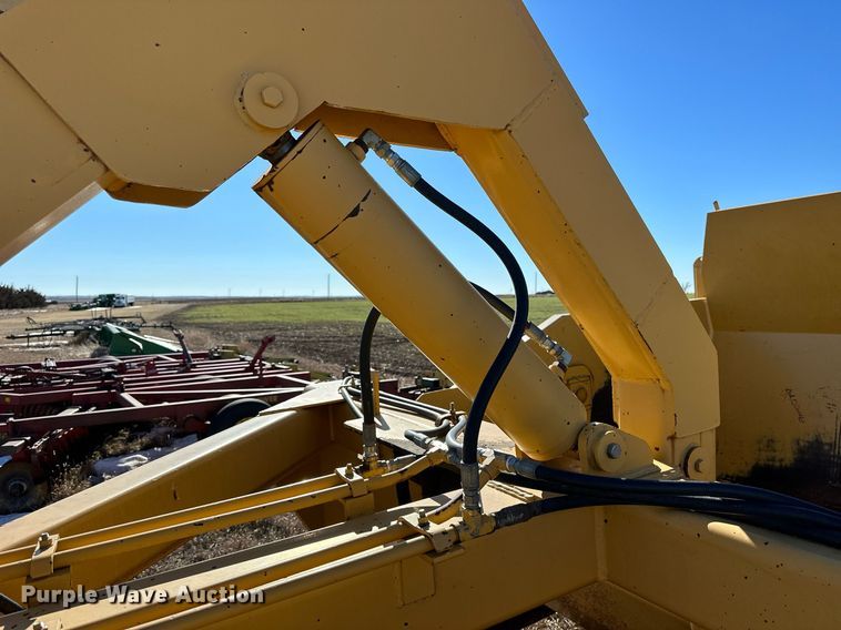 image for item NS9157 Holcomb 1200  scraper