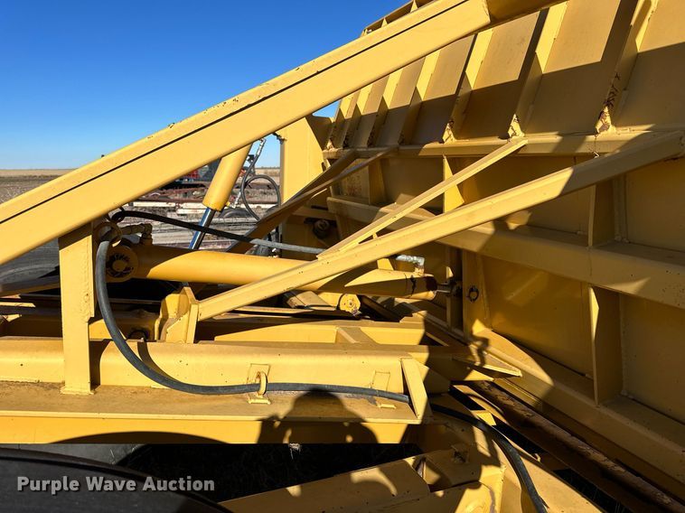 image for item NS9157 Holcomb 1200  scraper