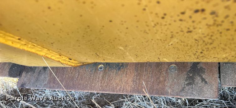 image for item NS9157 Holcomb 1200  scraper