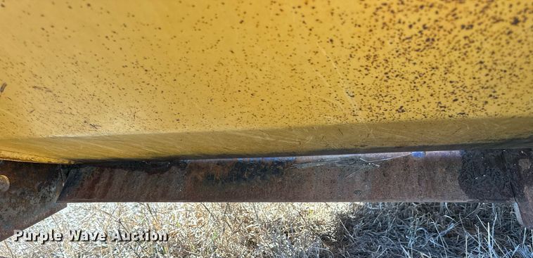 image for item NS9157 Holcomb 1200  scraper