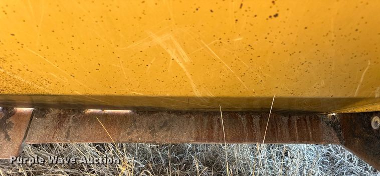 image for item NS9157 Holcomb 1200  scraper