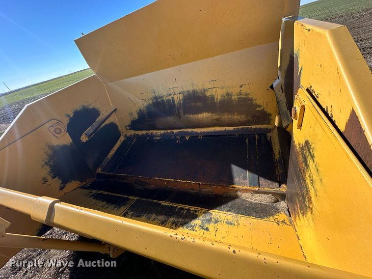 image for item NS9157 Holcomb 1200  scraper