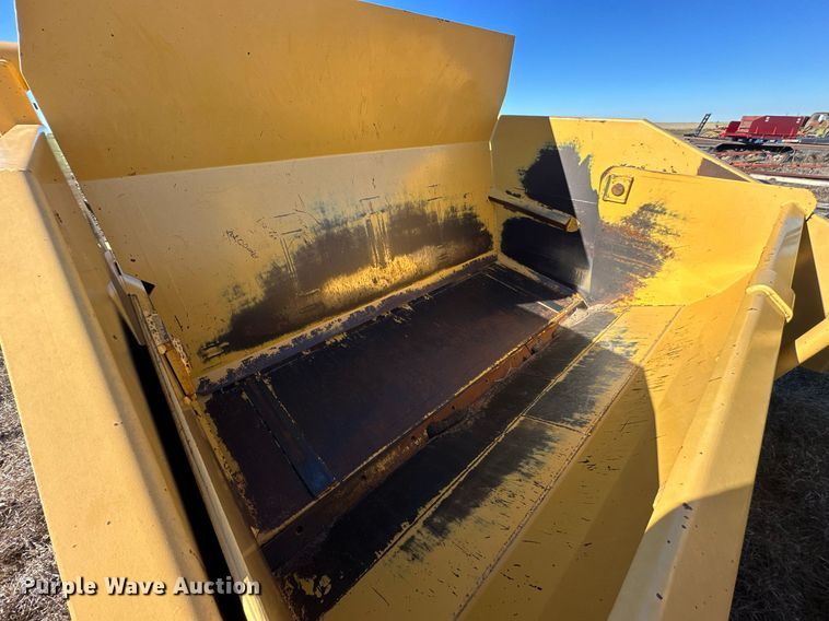 image for item NS9157 Holcomb 1200  scraper