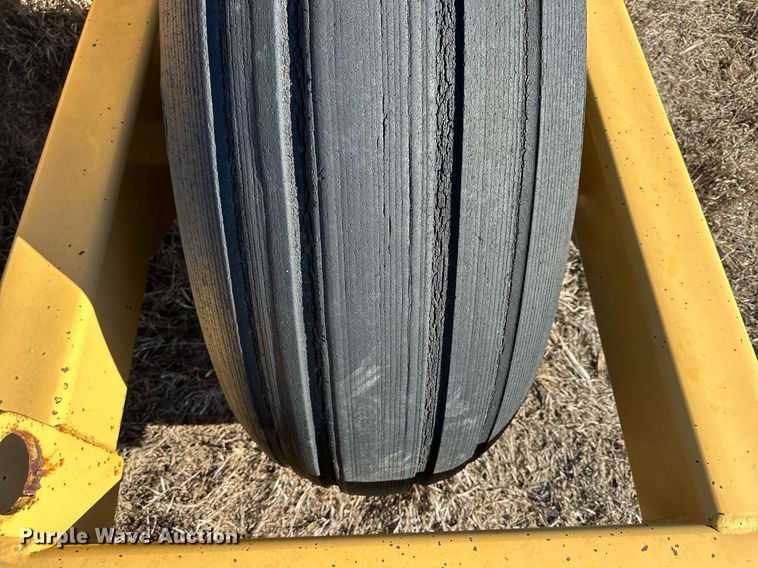 image for item NS9157 Holcomb 1200  scraper