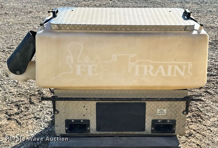 image for item OD9846 Feed Train  UTV feeder