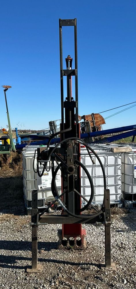 image for item OD9853 WorkSaver HDP-20  post driver