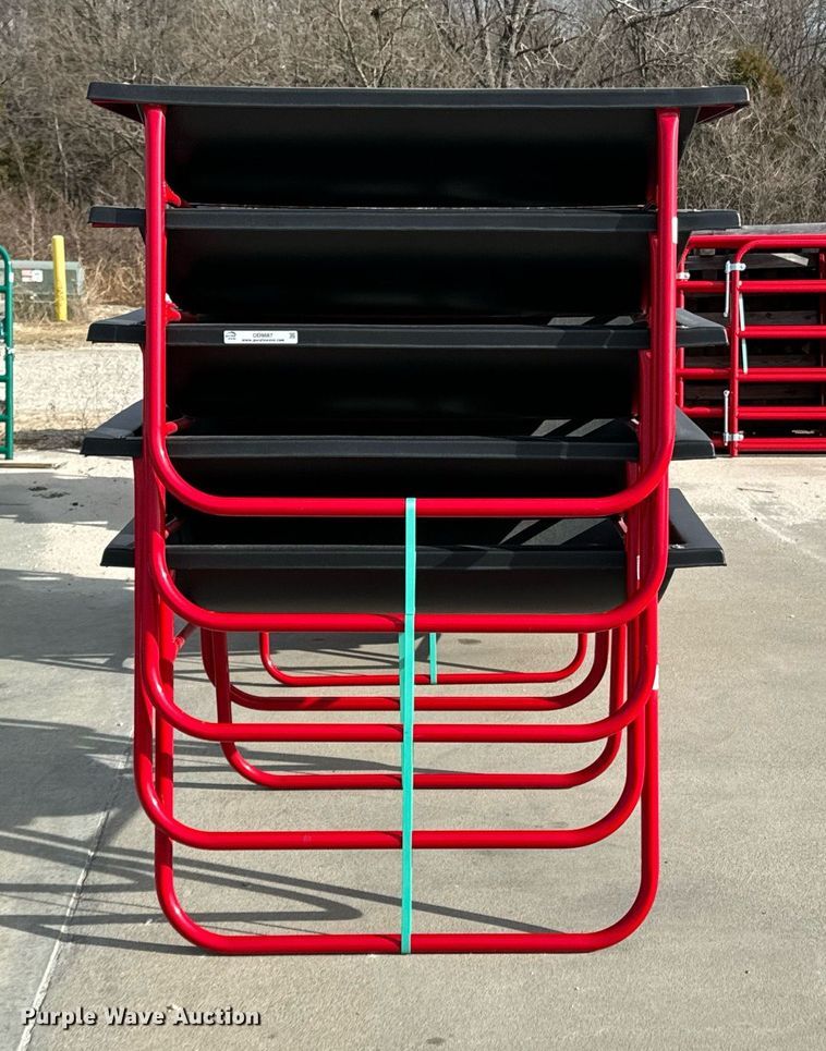 image for item OD9867 (5) B&W PT15070 bunk feeders