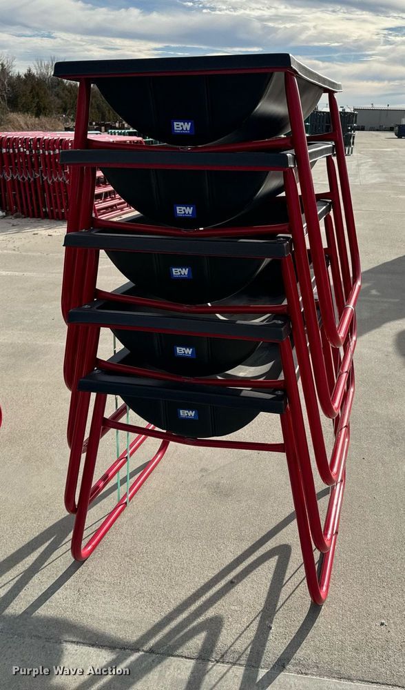 image for item OD9867 (5) B&W PT15070 bunk feeders