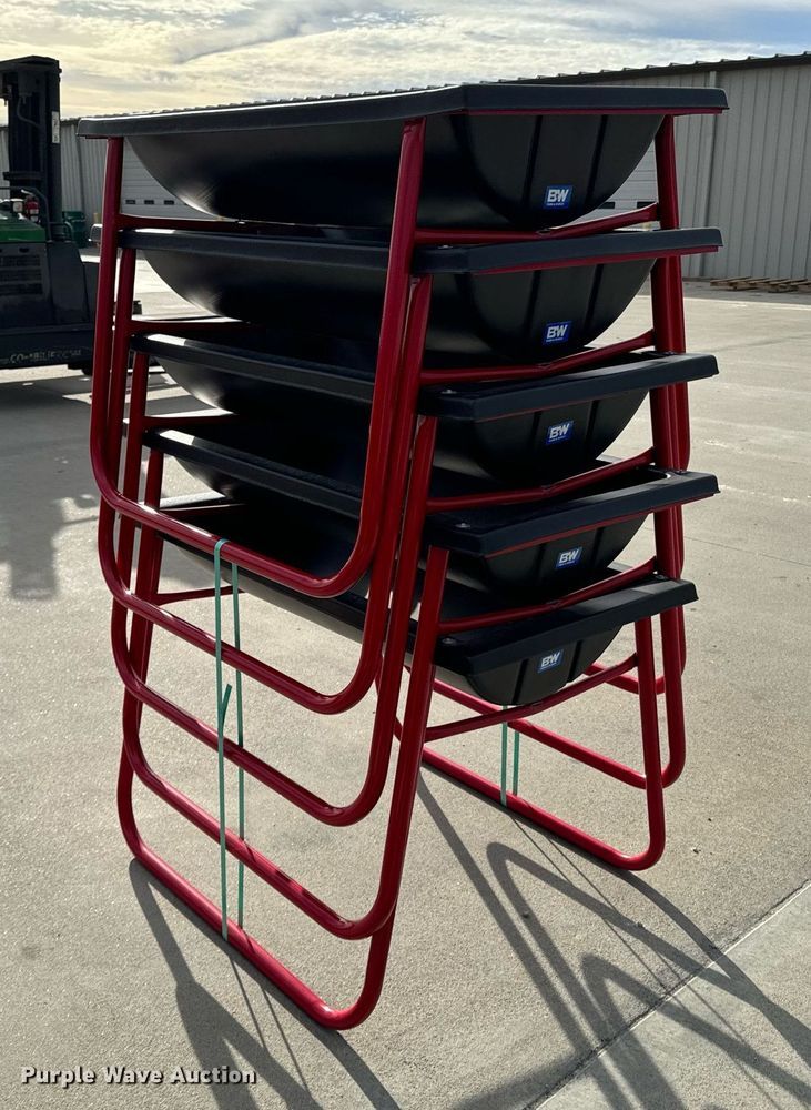 image for item OD9867 (5) B&W PT15070 bunk feeders