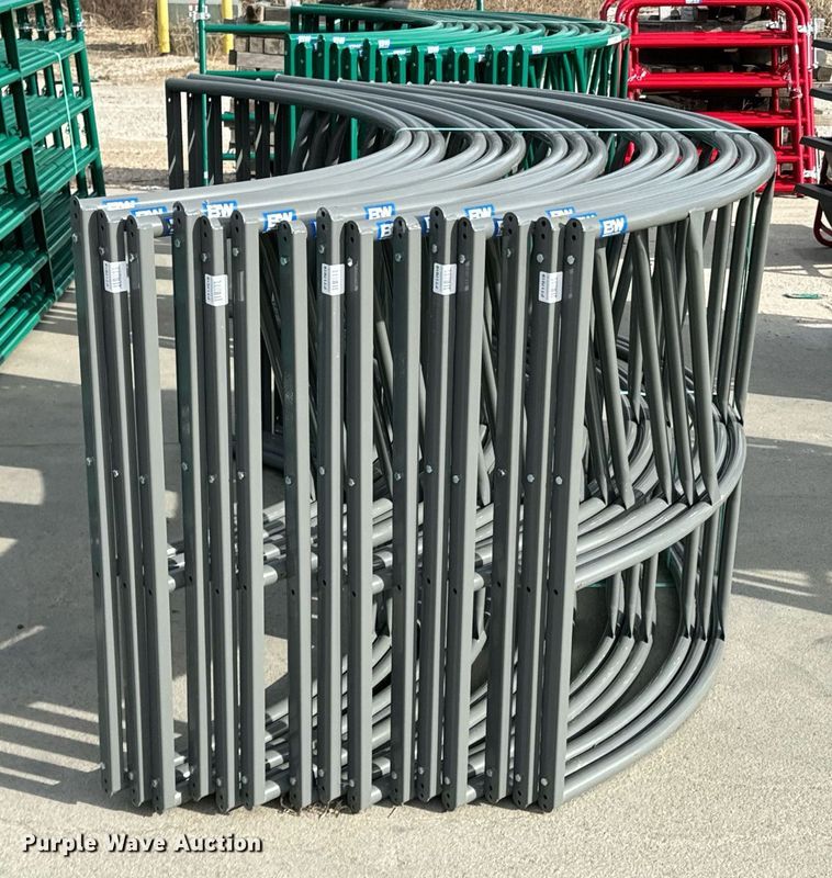 image for item OD9868 (5) B&W PT17019 bale feeders