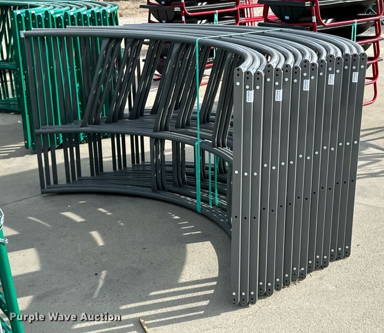 image for item OD9868 (5) B&W PT17019 bale feeders