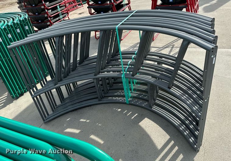 image for item OD9868 (5) B&W PT17019 bale feeders