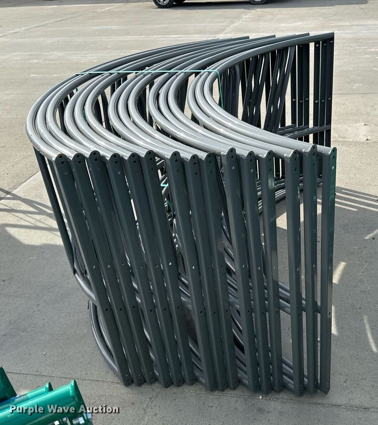 image for item OD9868 (5) B&W PT17019 bale feeders