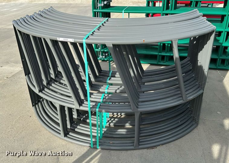 image for item OD9868 (5) B&W PT17019 bale feeders