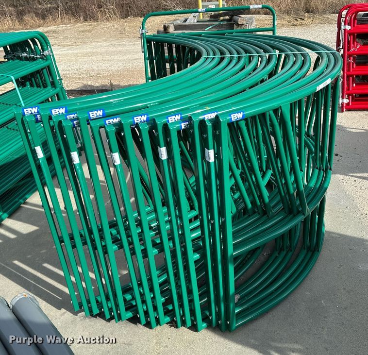 image for item OD9869 (5) B&W PT17020 bale feeders