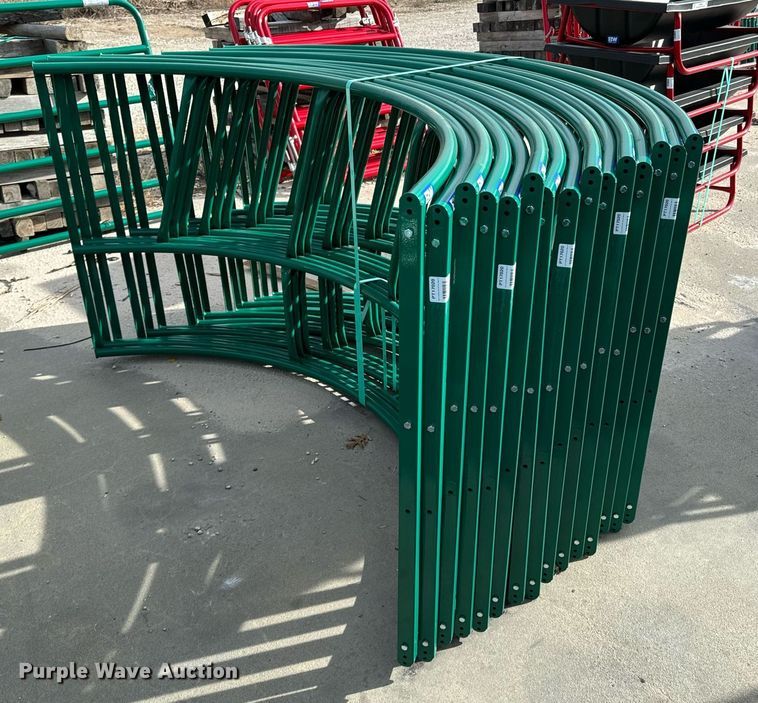 image for item OD9869 (5) B&W PT17020 bale feeders