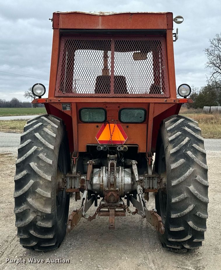 image for item OD9889 1976 Massey Ferguson 1085  tractor