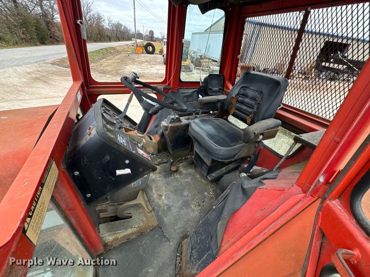 image for item OD9889 1976 Massey Ferguson 1085  tractor