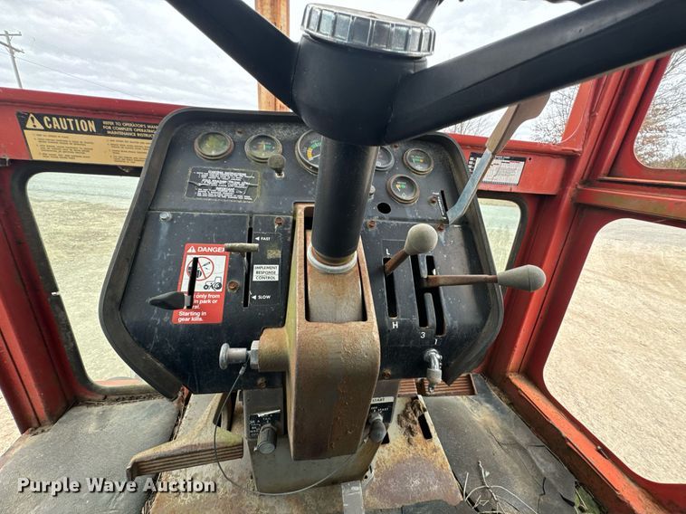 image for item OD9889 1976 Massey Ferguson 1085  tractor