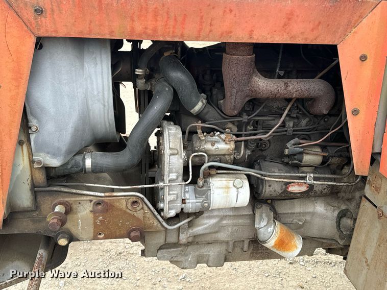 image for item OD9889 1976 Massey Ferguson 1085  tractor