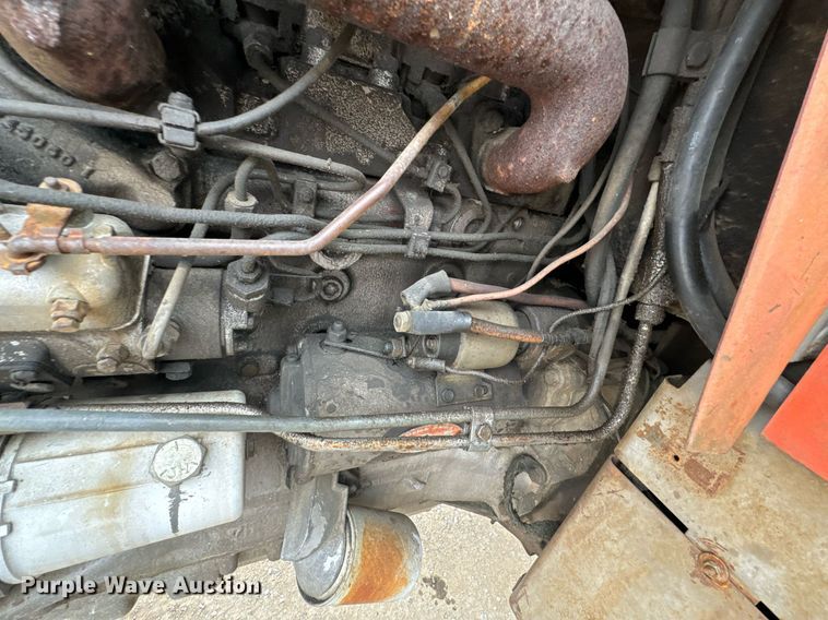 image for item OD9889 1976 Massey Ferguson 1085  tractor