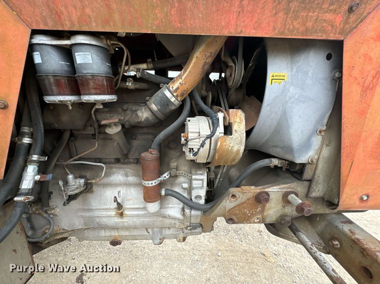 image for item OD9889 1976 Massey Ferguson 1085  tractor