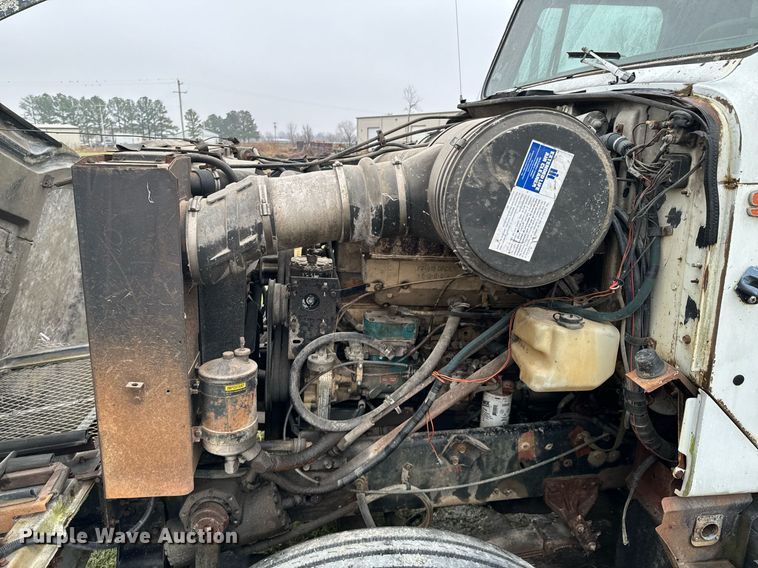 image for item OD9893 1984 International F2575  feed delivery truck