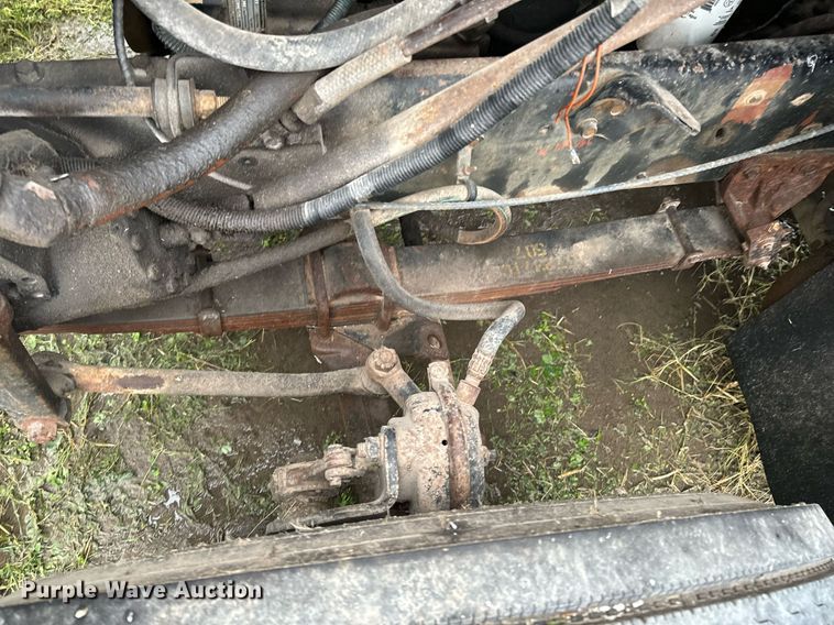 image for item OD9893 1984 International F2575  feed delivery truck