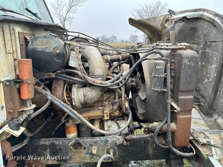 image for item OD9893 1984 International F2575  feed delivery truck