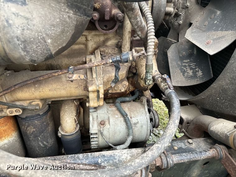 image for item OD9893 1984 International F2575  feed delivery truck