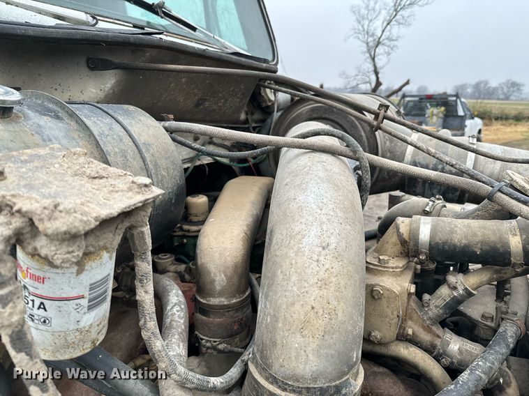 image for item OD9893 1984 International F2575  feed delivery truck