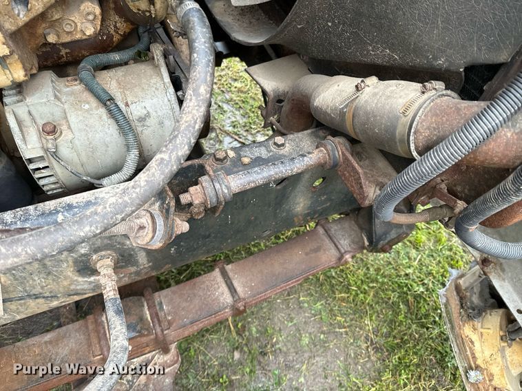 image for item OD9893 1984 International F2575  feed delivery truck