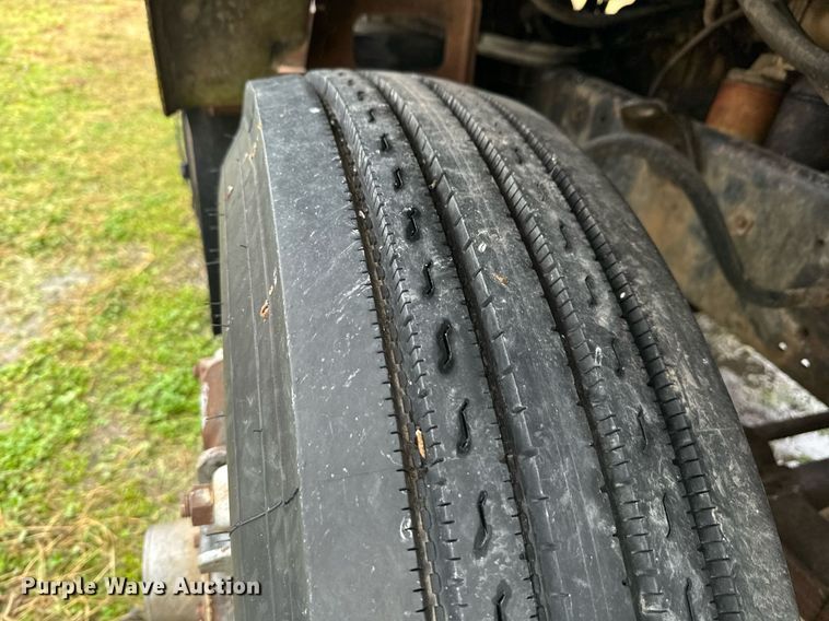 image for item OD9893 1984 International F2575  feed delivery truck